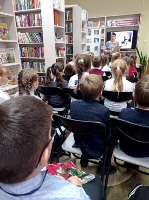 photo_5278680691765875086_y