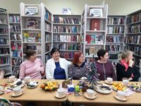 Согреет чаёк в зимний денёк